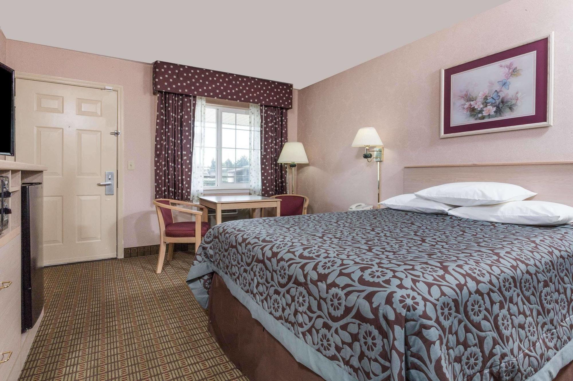 Days Inn By Wyndham Portland Central Εξωτερικό φωτογραφία